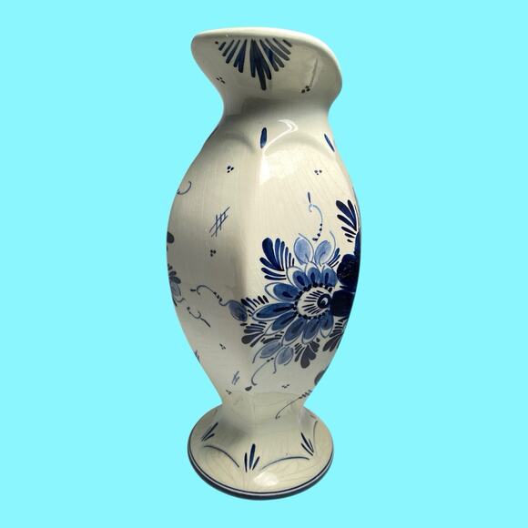 Vtg Delft Blue 9” Pitcher Made in Holland Blue White Floral Hand Painted H.6.16A - Picture 2 of 14